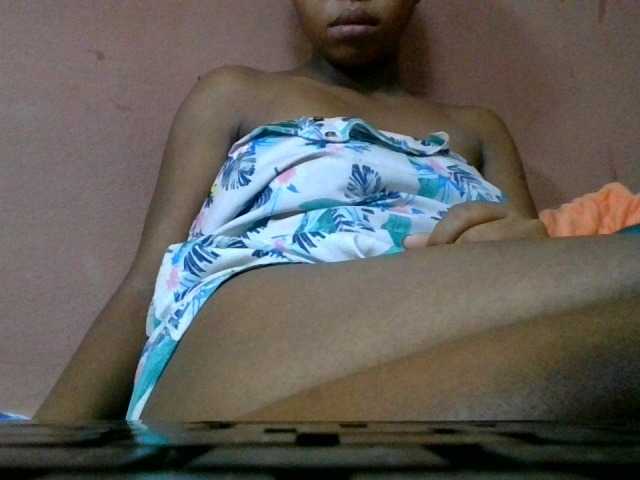 Estela live cam