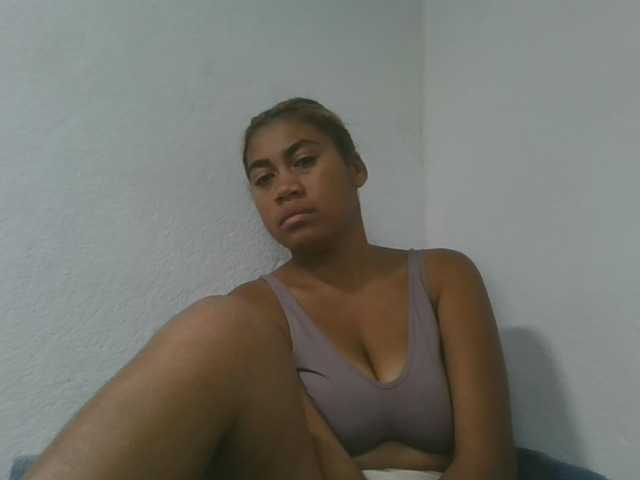 Estela live cam on BongaCams