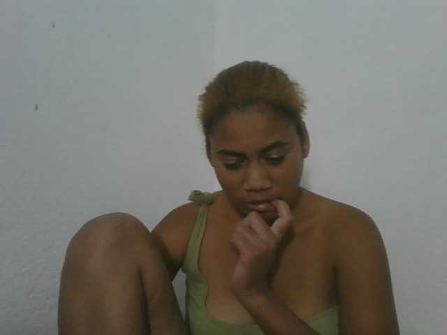 Estela live cam on BongaCams