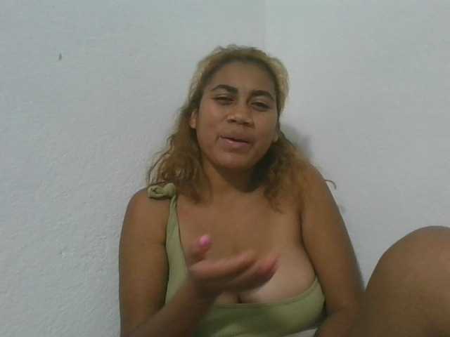 Estela live cam on BongaCams