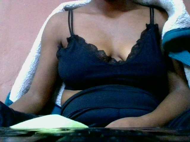 Estela live cam on BongaCams