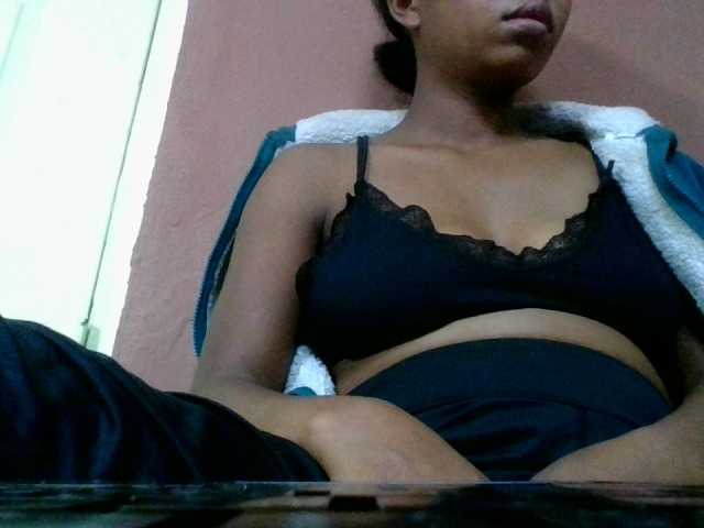 Estela live cam on BongaCams