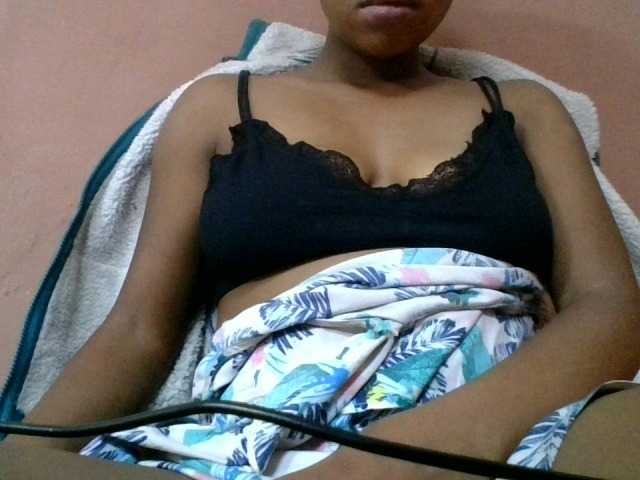 Estela live webcam show
