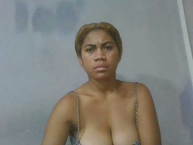 Estela live cam on BongaCams