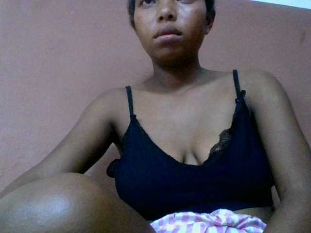 Estela live cam on BongaCams