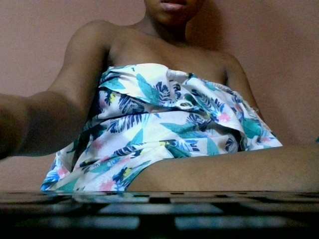 Estela live webcam show