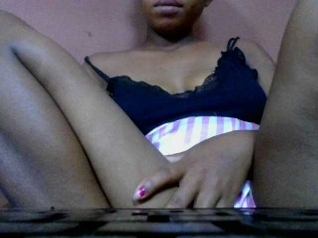 Estela live cam on BongaCams