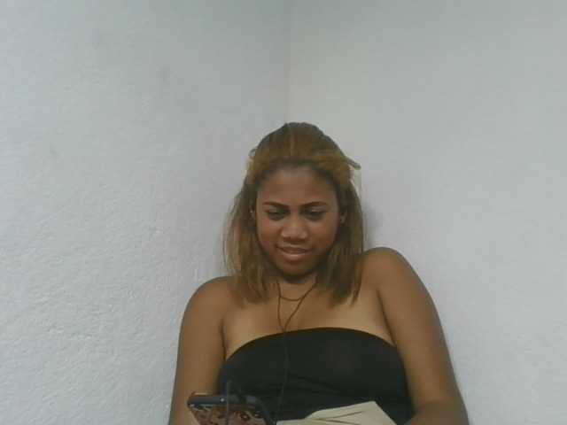 Estela live cam on BongaCams