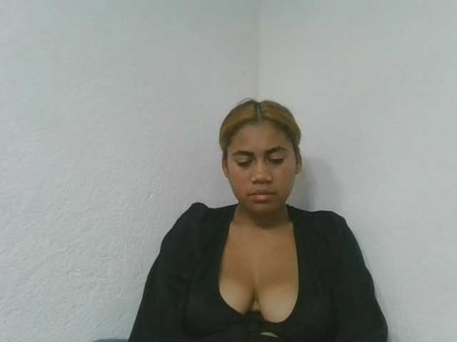 Estela live cam on BongaCams