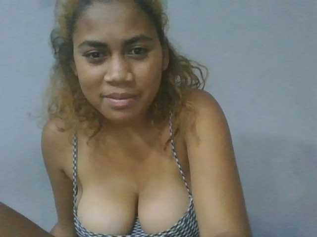 Estela live cam on BongaCams