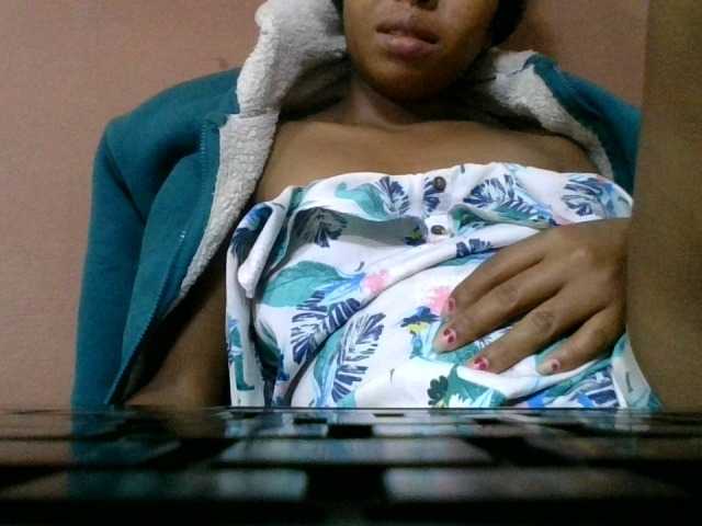 Estela live cam on BongaCams