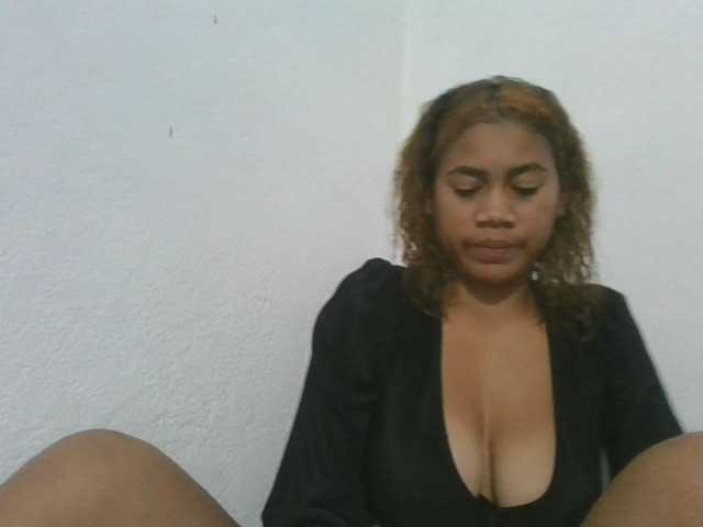 Estela live cam on BongaCams