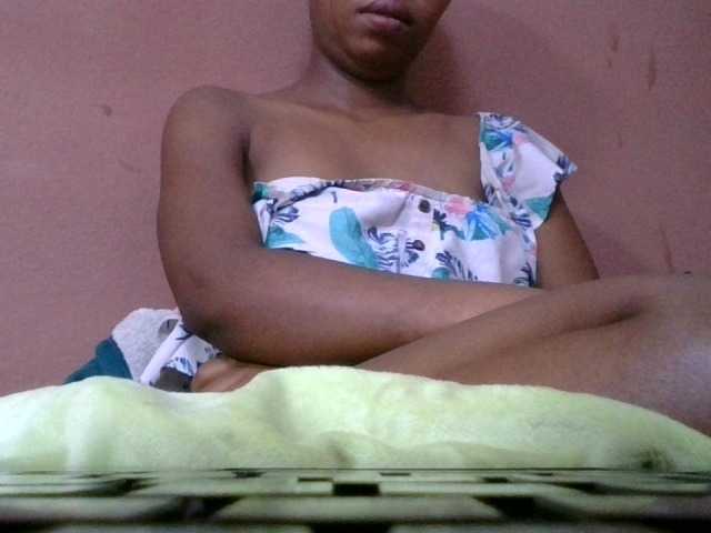Estela live webcam show