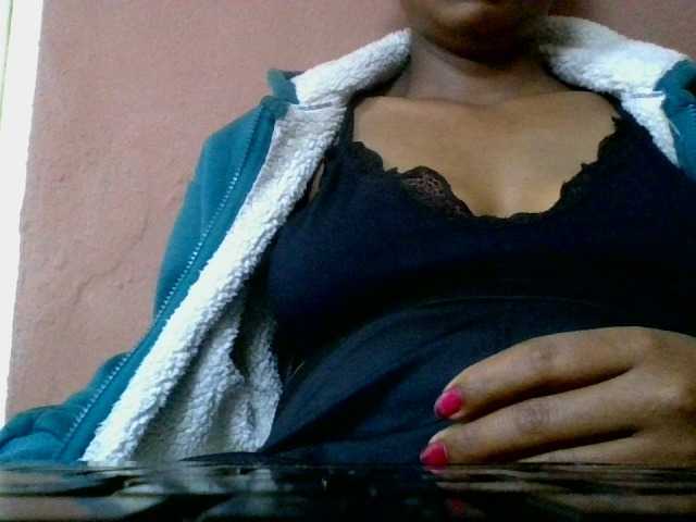 Estela live cam on UnifiedCams