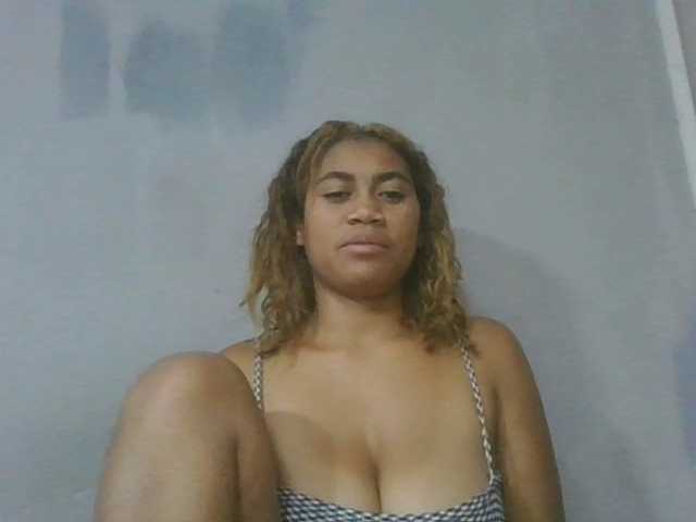 Estela live cam on BongaCams