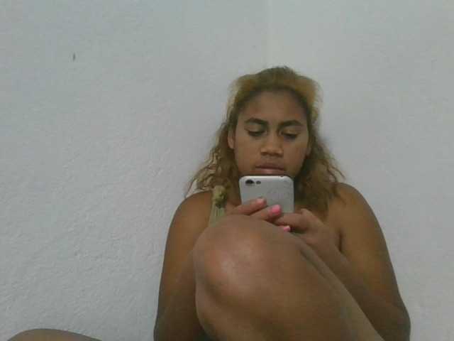 Estela live cam on BongaCams