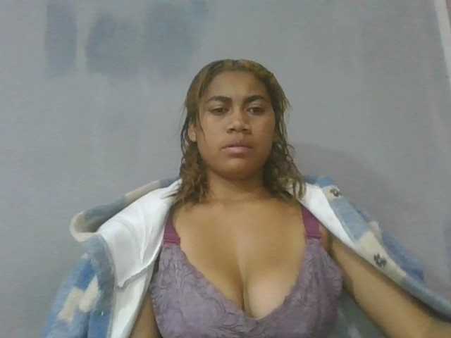 Estela live cam on BongaCams