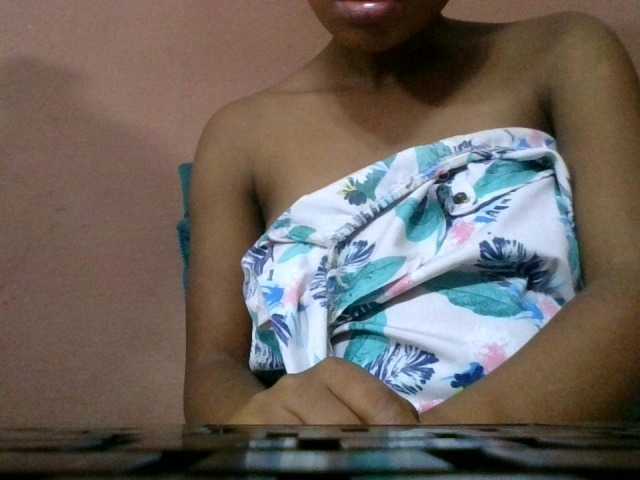 Estela live cam on BongaCams