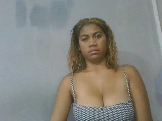 Estela live cam on BongaCams
