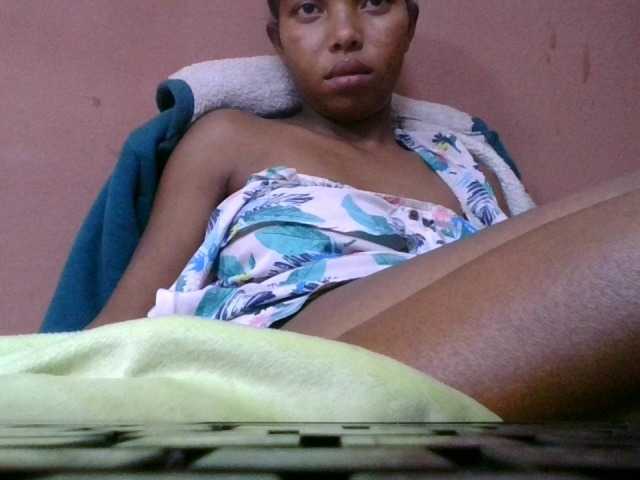 Estela live webcam show