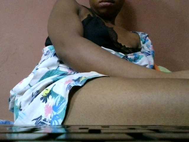 Estela live webcam show