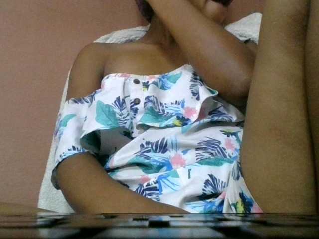 Estela live cam on BongaCams