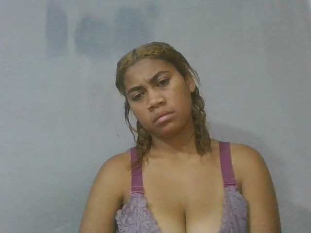 Estela live cam on BongaCams