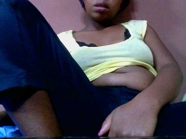 Estela live cam on BongaCams