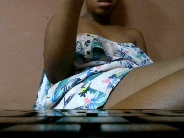 Estela live webcam show