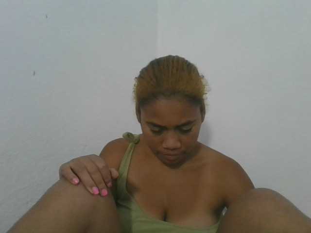 Estela live cam on BongaCams