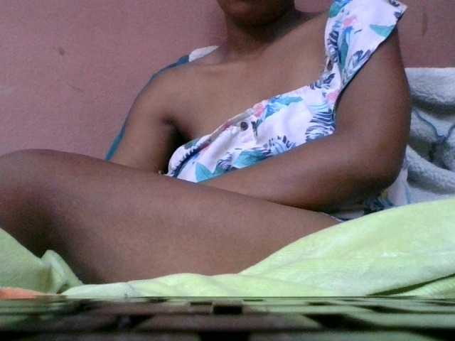 Estela live webcam show