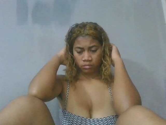 Estela live cam on BongaCams