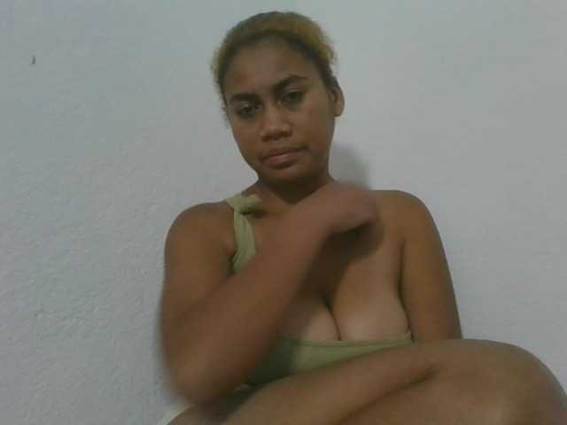 Estela live cam on BongaCams