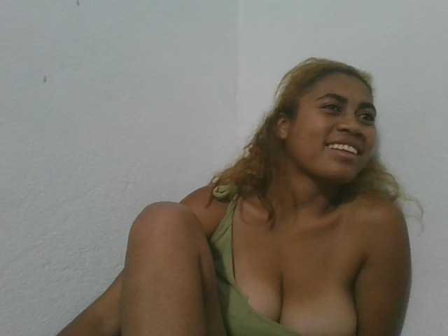 Estela live cam on BongaCams