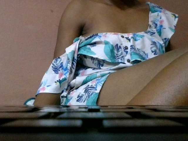 Estela live cam on BongaCams
