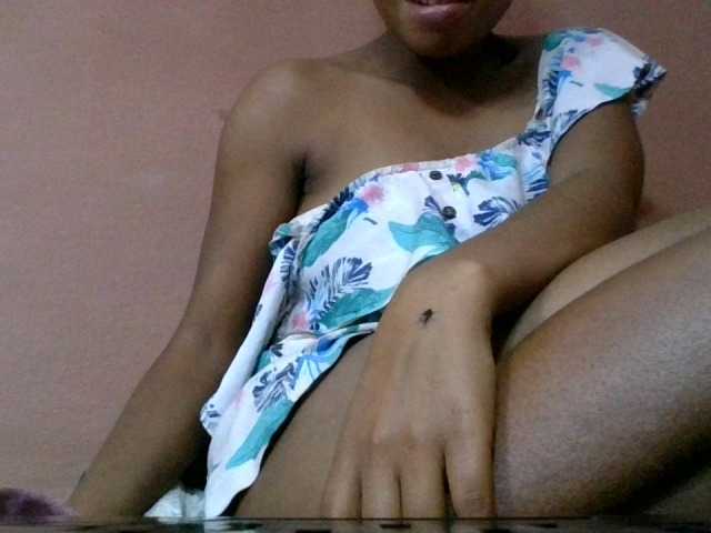 Estela live webcam show