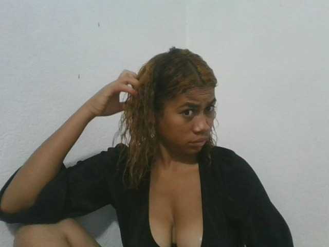 Estela live cam on BongaCams