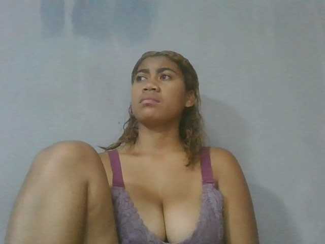 Estela live cam on BongaCams