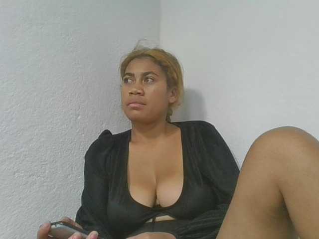 Estela live cam on BongaCams
