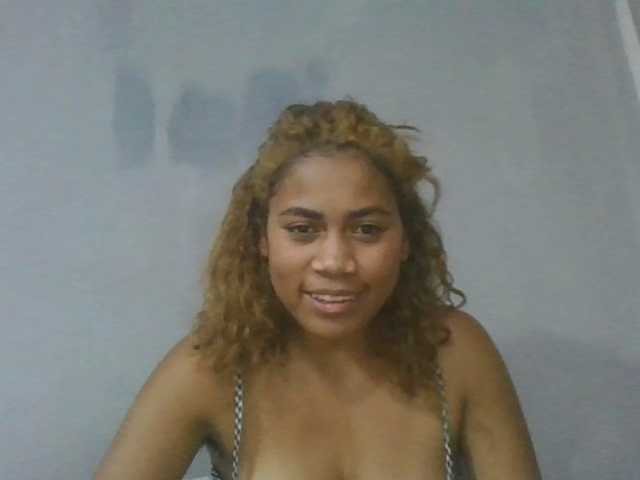 Estela live cam on BongaCams