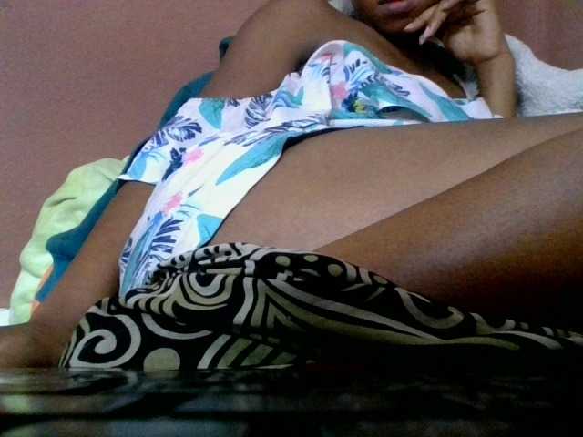 Estela live webcam show
