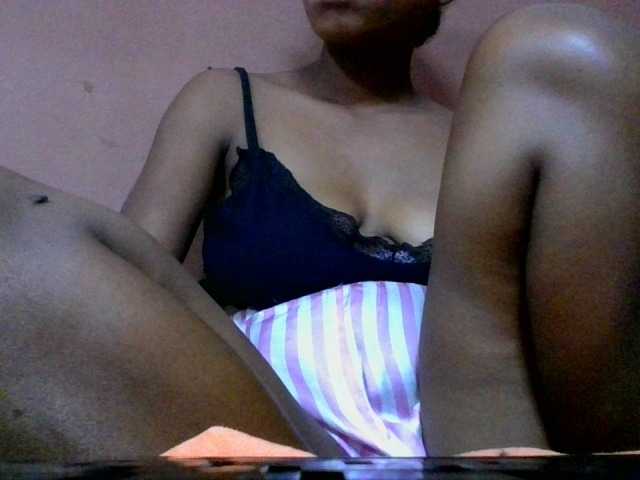 Estela live cam on UnifiedCams