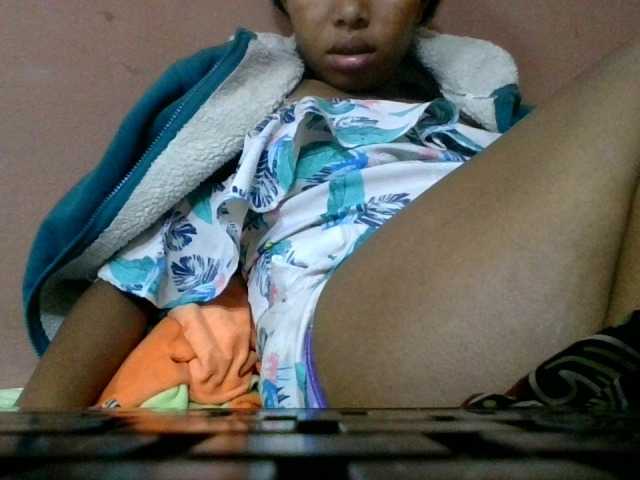 Estela live cam on BongaCams