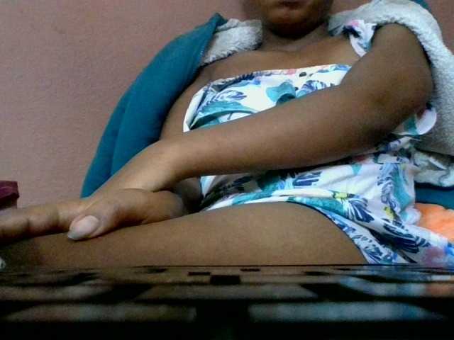Estela live webcam show