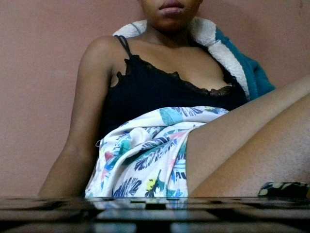 Estela live webcam show