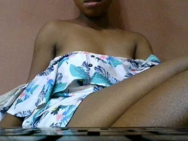 Estela live cam on BongaCams