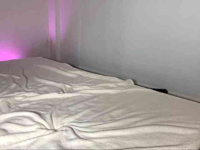 AmiPink webcam