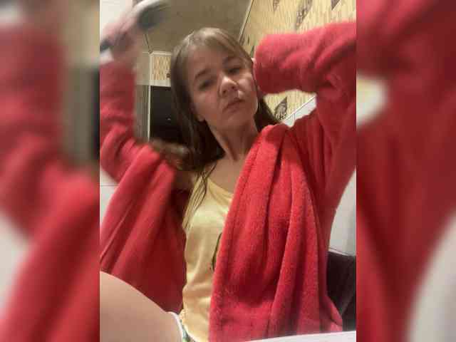 HoneyLina1 webcam