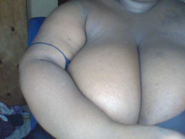 Chocoboobies live cam on BongaCams