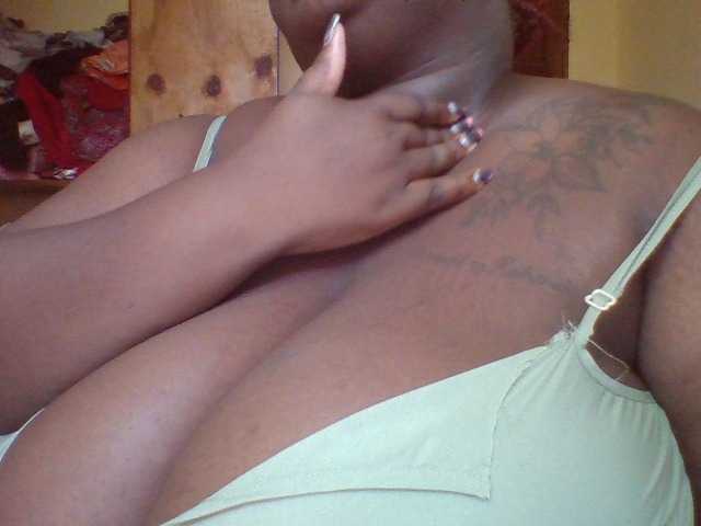 Chocoboobies live cam on BongaCams